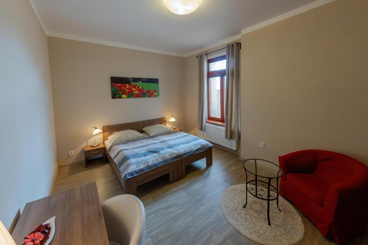 Penzion Apartmány Resident Poděbrady Esterno foto