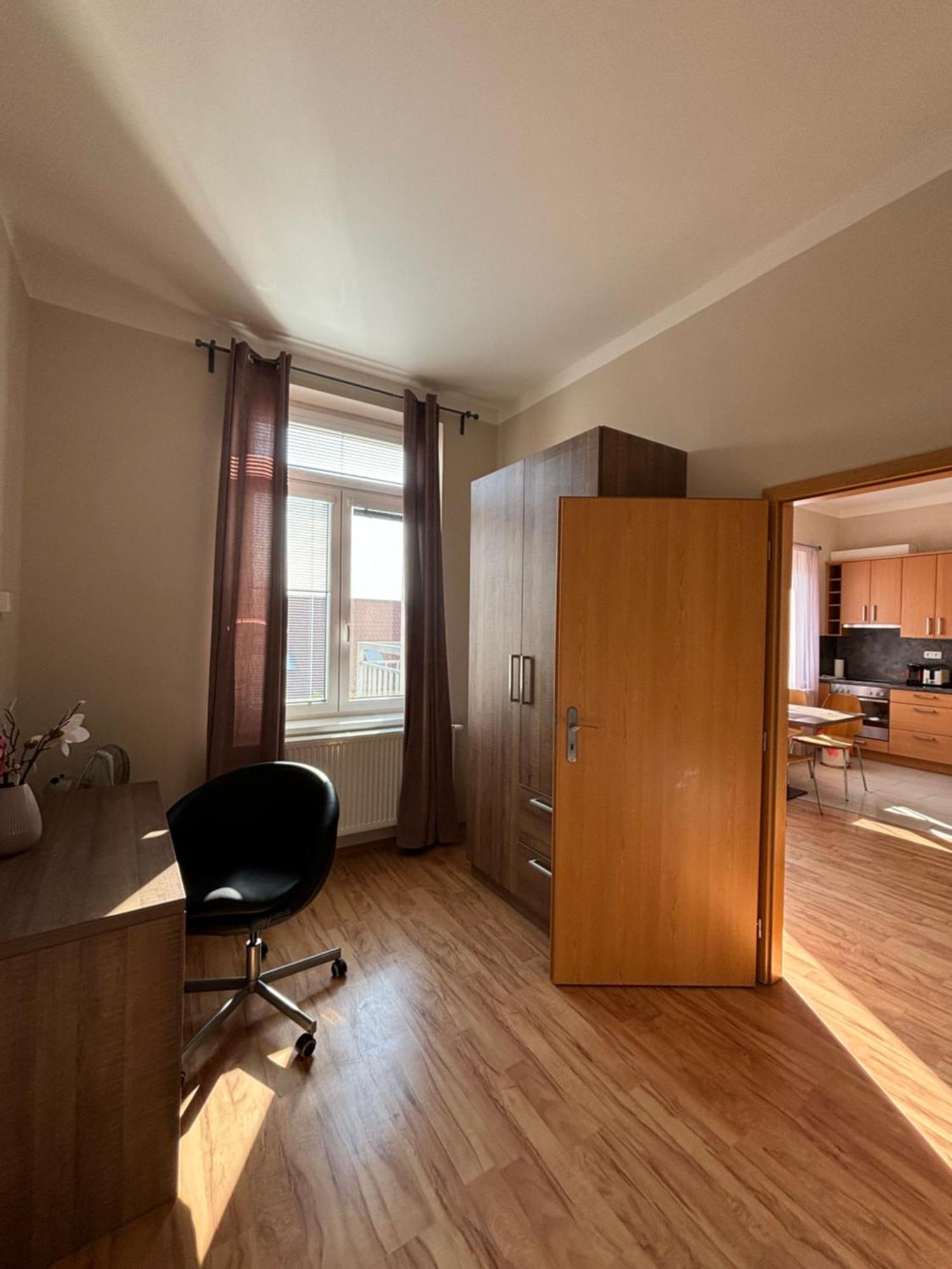 Penzion Apartmány Resident Poděbrady Esterno foto